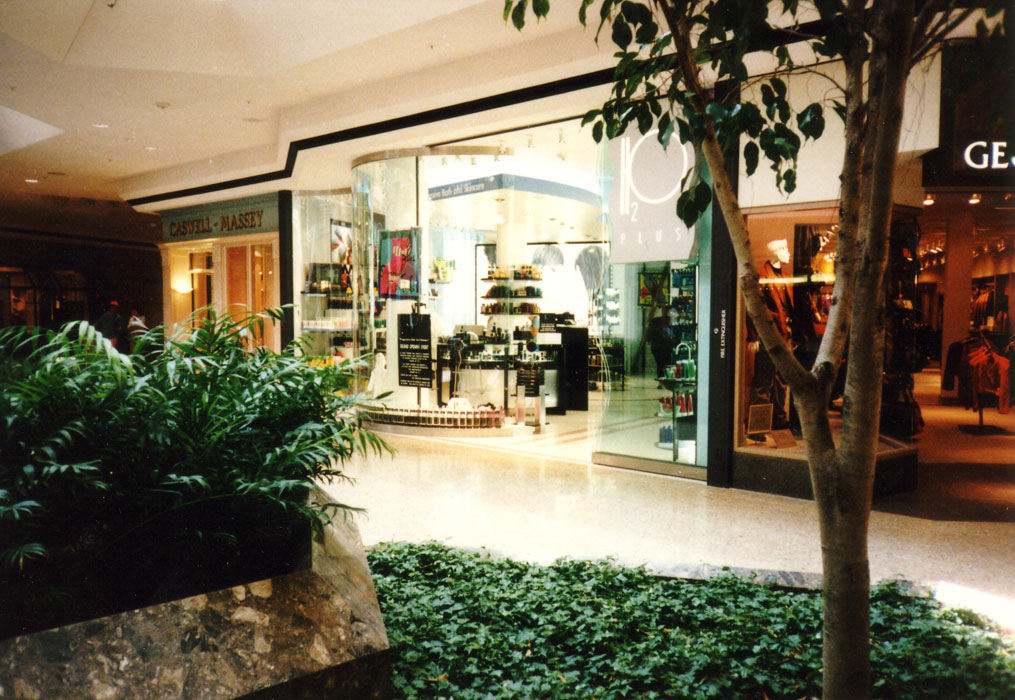 http://florianarchitects.com/files/gimgs/23_storefront.jpg
